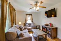 Lakes, Whiskey & More! Charming Home in Tullahoma - B&B Tullahoma