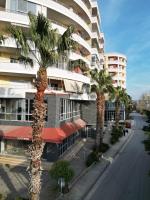 Palm Breeze Apartments - Bed and Breakfast Durrës