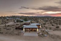 Windsong Modern compound w pool spa - Ferienwohnung Yucca Valley