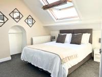 4 Bed House - Sleeps 7 - Free Parking - Chambres d’hôtes Lincoln