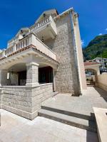 Villa Blanca - Risan - B&B Risan