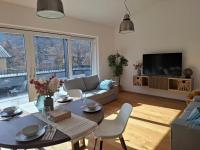 Penthouse mit Seeblick & Terrasse Top 7 - B&B Reifnitz