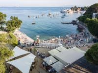 Apartment Kaza in center, with terrace, private parking, step to the sea - Chambres d'hôtes Opatija