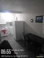 Honeycomb Hideout - B&B Las Vegas