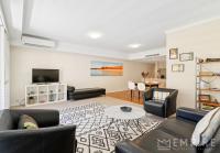 Apartment mit 1 Schlafzimmer und Balkon