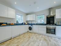 4 Bed in Tenby oc-fb270 - Chambres d'hôtes Tenby