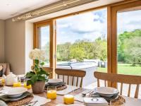 4 Bed in Wrexham oc-87675 - Chambres d'hôtes Chirk