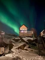 Lofoten Cabins - B&B Hopen