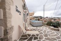 The Morus House with Private pool - Bed and Breakfast Melidóni