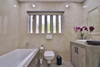 Panorama View Pool House Steiltes I - B&B Nelspruit
