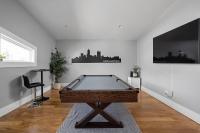 4BR Downtown Retreat Near Lucas Oil Stadium - Chambres d’hôtes Indianapolis