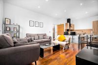 Charming JQ Apartment with Secure Parking & WiFi - Chambres d’hôtes Birmingham