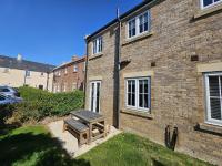 Sea Esta, The Bay, 2 bedrooms, patio garden, parking nearby, 2 dogs welcome - Chambres d'hôtes Filey