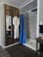 Queen Suite