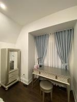 A - Willowdale Cummer Residence -Modern Room near Yonge-Finch - B&B Toronto