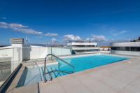 Cozy City Lagos Retreat with Rooftop Pool &Balcony - Bed and Breakfast Lagos