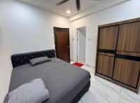 Permas Jaya Corner Homestay -Event -Party -TablePool -Karaoke -BBQ - Bed and Breakfast Johor Bahru