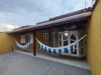 Casa a uma quadra da praia com ar e enxoval completo - Ferienwohnung Caraguatatuba