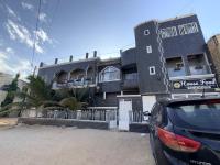 House & Food - Bed and Breakfast Thiès