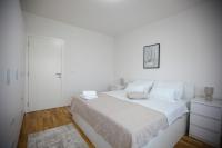 Trogir Kaštela large apartment near the beach - B&B Kutleše