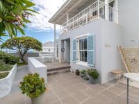 Beach House on 5th Hermanus - B&B Hermanus