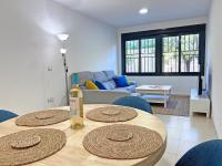 Amplio, Luminoso y Terraza privada con AC - B&B Alicante