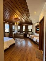 Camera Matrimoniale/Doppia con Letti Singoli con Vista Città 