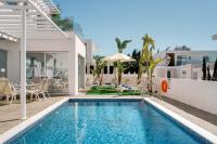 Villa Elite Blu Breeze by Ezoria Villas - B&B Ayia Napa