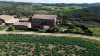Casa rural Can Guilella - Bed and Breakfast Montmajor