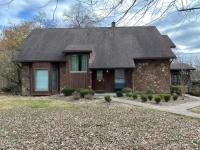 Luxury Cabin #21 With Hot Tub and Jacuzzi on Patoka Lake in Southern Indiana - Chambres d'hôtes Eckerty