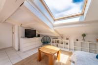 La bohème, attic studio facing Les Halles - B&B Narbona