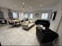 Spacious 6-Bed Home With 4 Parking Spaces - B&B Oxford