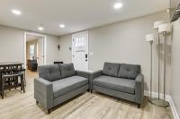 < 3 Mi to Downtown Greenville! Convenient 2BR Home - Chambres d'hôtes Greenville