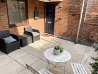 Apartment facing Covent Garden station - Ferienwohnung London