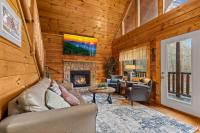 1 mile to Parkway, 5BR Cabin, Hot Tub, SL16! BBQ - B&B Pigeon Forge