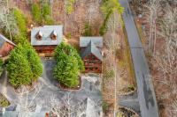 1 mile to Parkway, 5BR Cabin, Hot Tub, SL16! BBQ - B&B Pigeon Forge