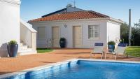 Family villa Azzurra with pool in Porec - B&B Vabriga