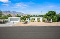 Nova Mae, charming 3-bedroom with private pool in sunny Palm Springs, CA - Chambres d'hôtes Palm Springs