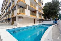Moderno alojamiento con piscina a 150 metros de la playa - Chambres d’hôtes Salou
