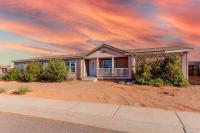 Haven in the Canyons - Near Lake Powell & Antelope Canyon - Boat Parking, 360 Views, & Hot Tub - Chambres d'hôtes Page