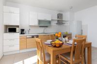 Apartment mit 2 Schlafzimmern, Terrasse und Meerblick