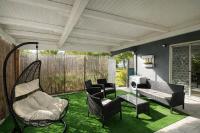 Tartane Logement familial en bord de mer avec accès direct plage & surf - B&B La Trinité