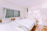 Bright & Convenient 1BR in Hakata, Steps from STN - Bed and Breakfast Fukuoka