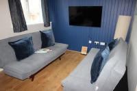 Cornerhouse Apartments 4 Sleeps 5 - Bed and Breakfast Llandudno