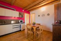 Casa con travi a vista Corno di Rosazzo - Bed and Breakfast Corno di Rosazzo