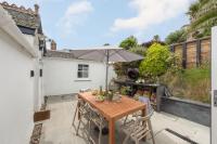 St Clements Cottage - FREE WiFi - Pets Welcome - Great Outdoor Area - Close to Sea - B&B Mousehole