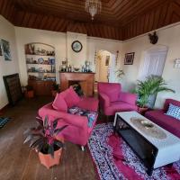 Zeus Bungalow - Ferienwohnung Kotagiri