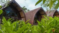 Uluwatu Garden Bungalows by Casa de Joglo - B&B Uluwatu