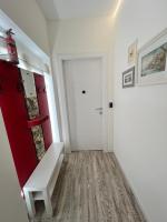 Garda Art&Lake 5min from Lake-3 bedr-parking, Gardaland - B&B Peschiera del Garda