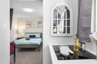 Newly Renovated Studio Near ByWard Market - B&B Ottawa